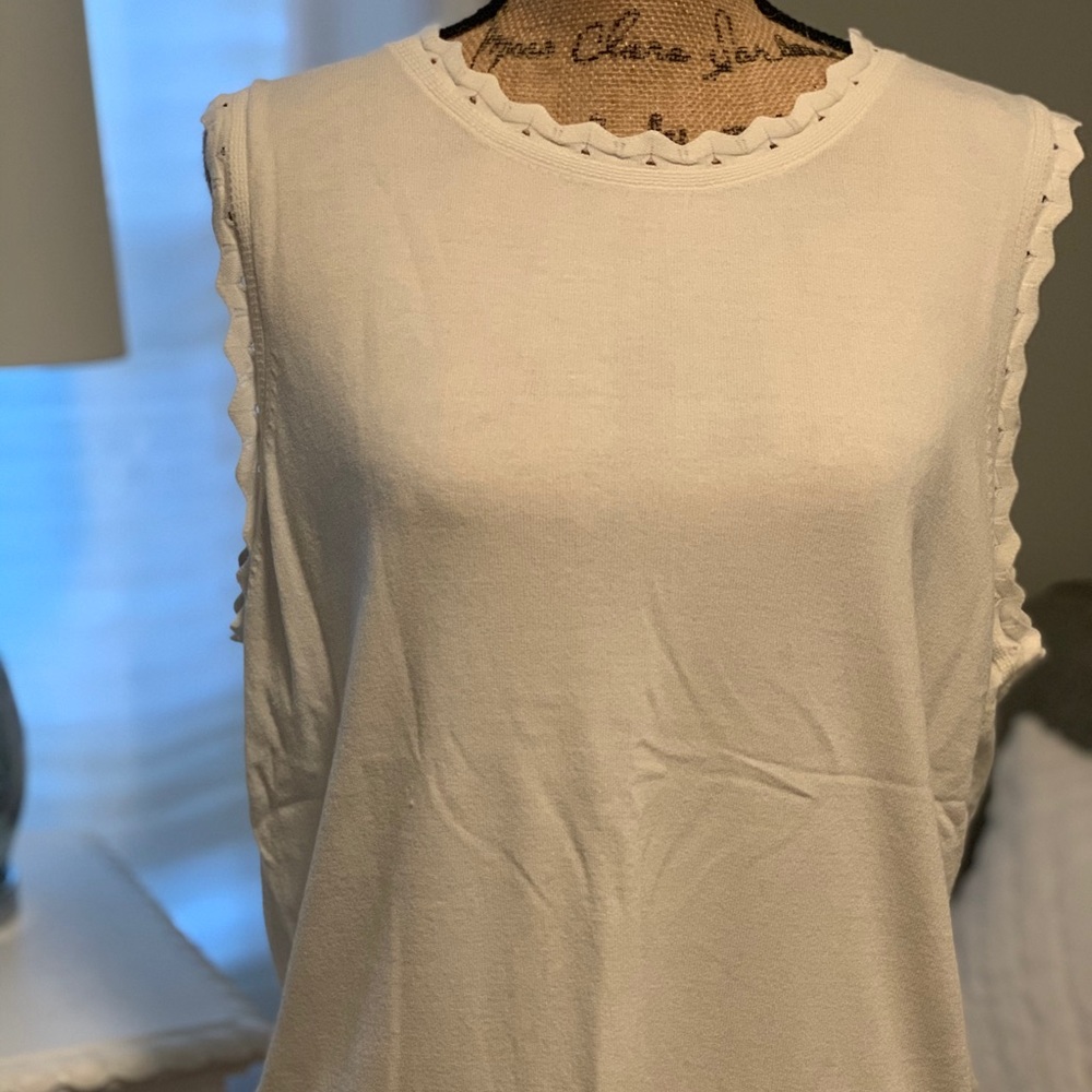 Ann Taylor sleeveless shirt